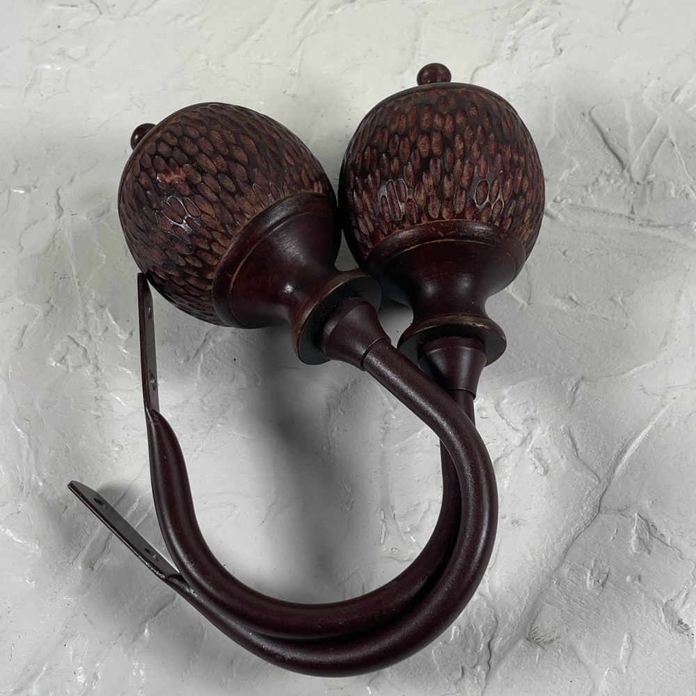 *Finials Curtain Rod Holdback Pair